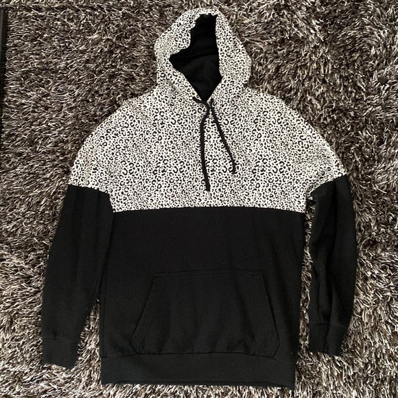 21 Men Zebra Print Hoodie - Picture 1 of 3
